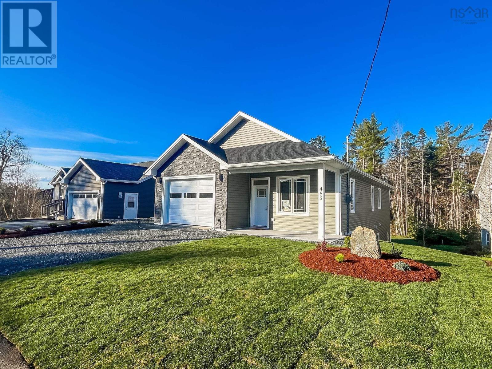 455 Glen Allan Drive, Bridgewater, Nova Scotia  B4V 0A8 - Photo 1 - 202403510