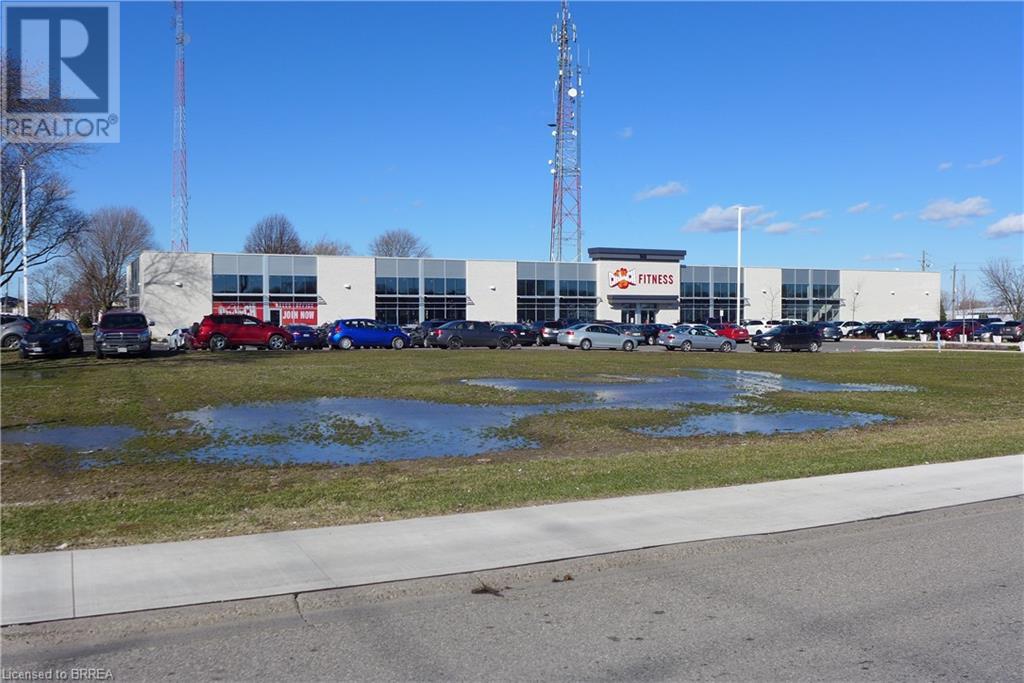 565 WEST Street, Brantford, Ontario