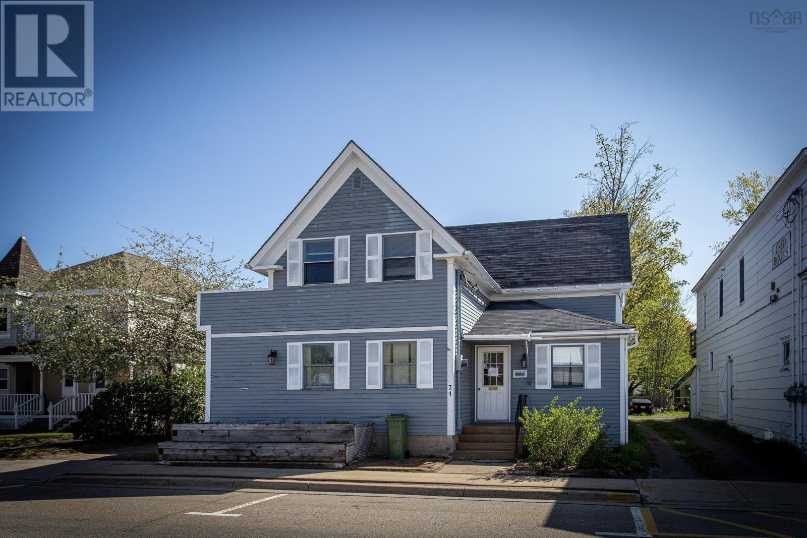 74-76 Commercial Street, Middleton, Nova Scotia  B0S 1P0 - Photo 1 - 202403522