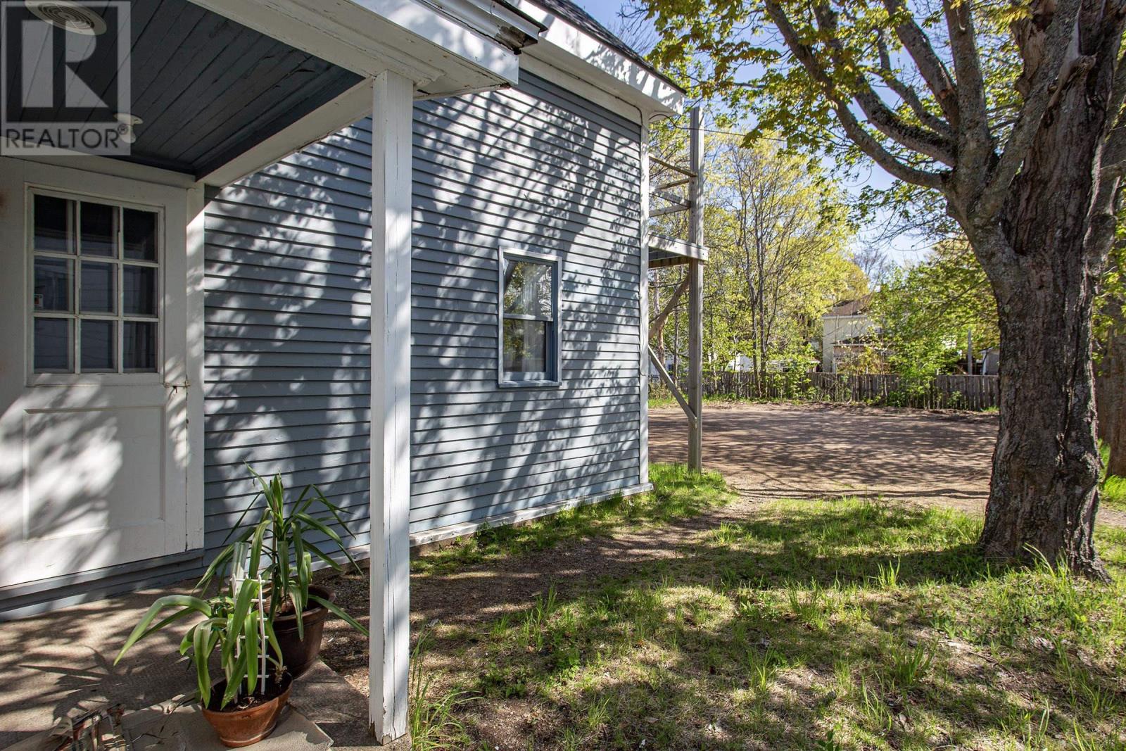 74-76 Commercial Street, Middleton, Nova Scotia  B0S 1P0 - Photo 4 - 202403522