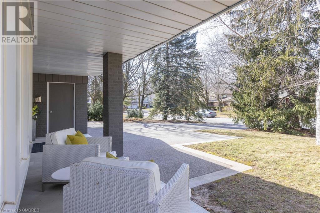 2166 Adair Crescent, Oakville, Ontario  L6J 5J7 - Photo 2 - 40546454