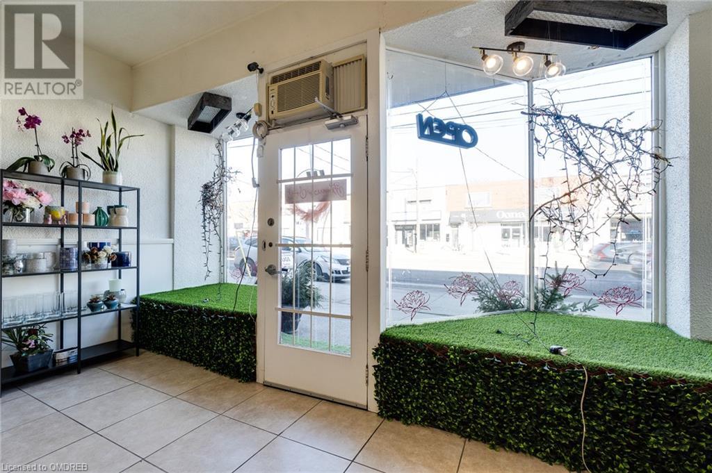 645 The Queensway, Toronto, Ontario  M8Y 1K6 - Photo 4 - 40544449