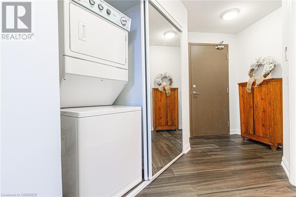 2365 Central Park Drive Unit# 911, Oakville, Ontario  L6H 0C7 - Photo 8 - 40546656