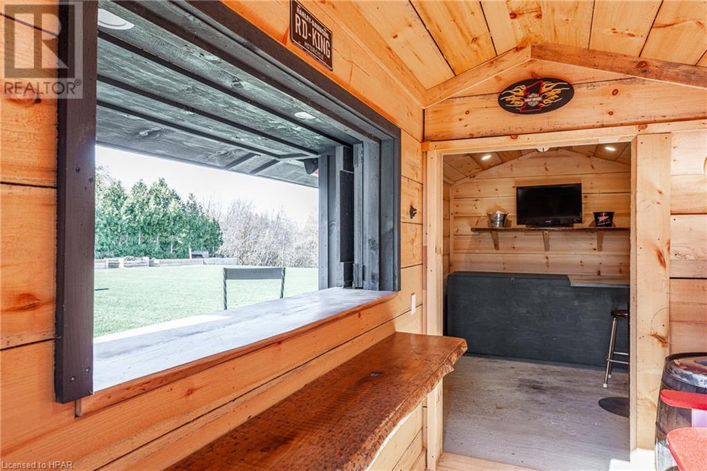 4 Sunset Cove Road, Zurich, Ontario  N0M 1N0 - Photo 34 - 40546692