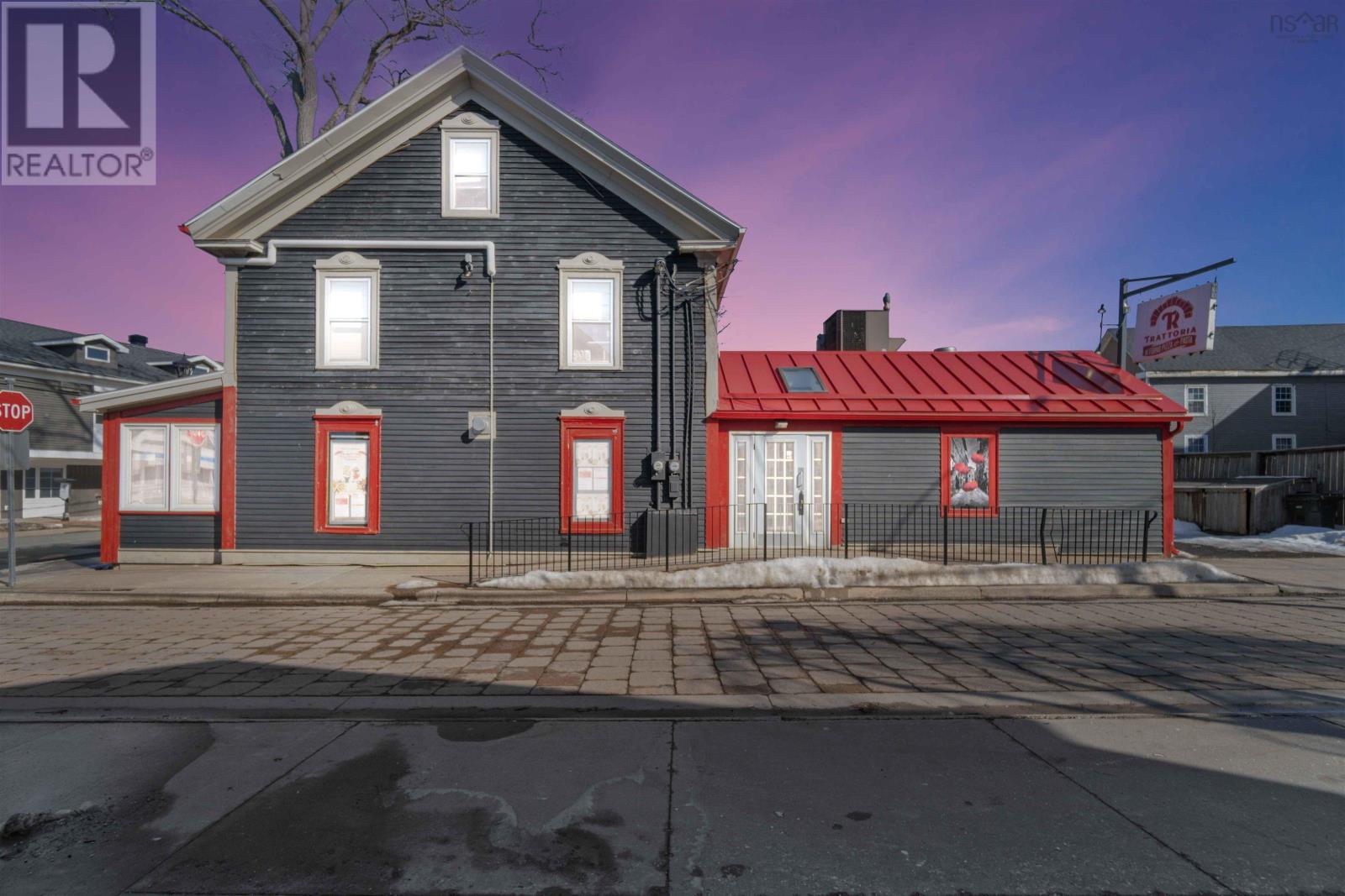 117 Front Street, Wolfville, Nova Scotia  B4P 1A5 - Photo 3 - 202403545