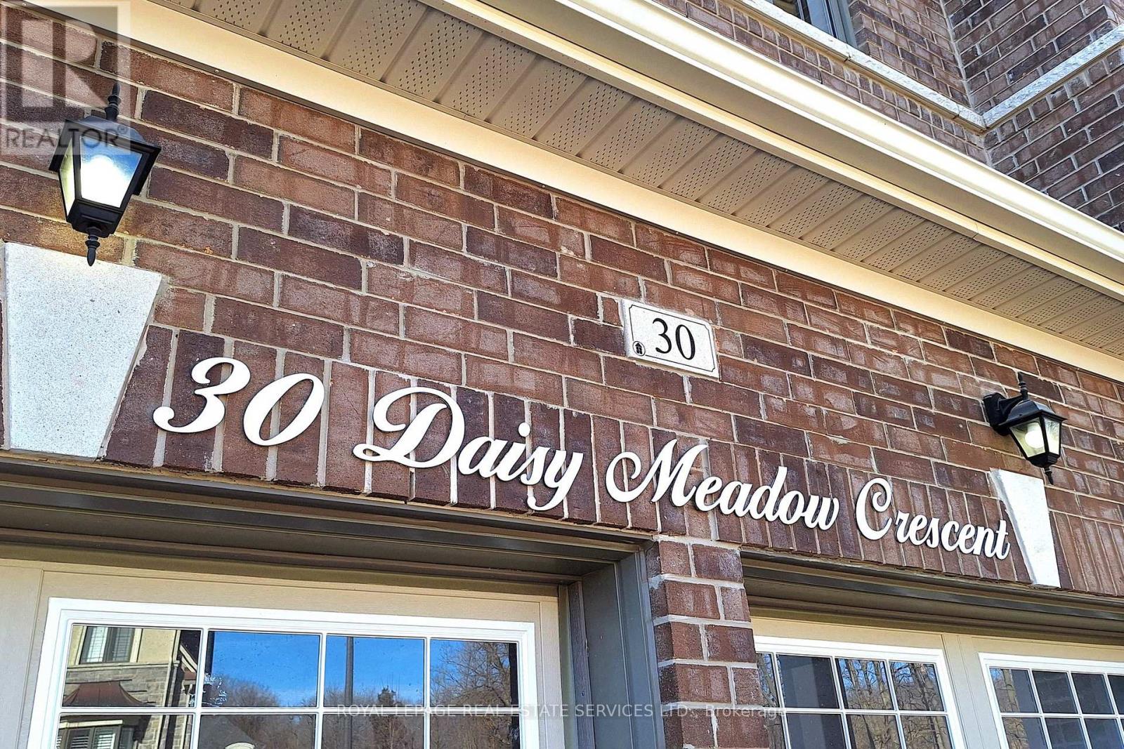 30 Daisy Meadow Cres, Caledon, Ontario  L7C 4G4 - Photo 3 - W8098812