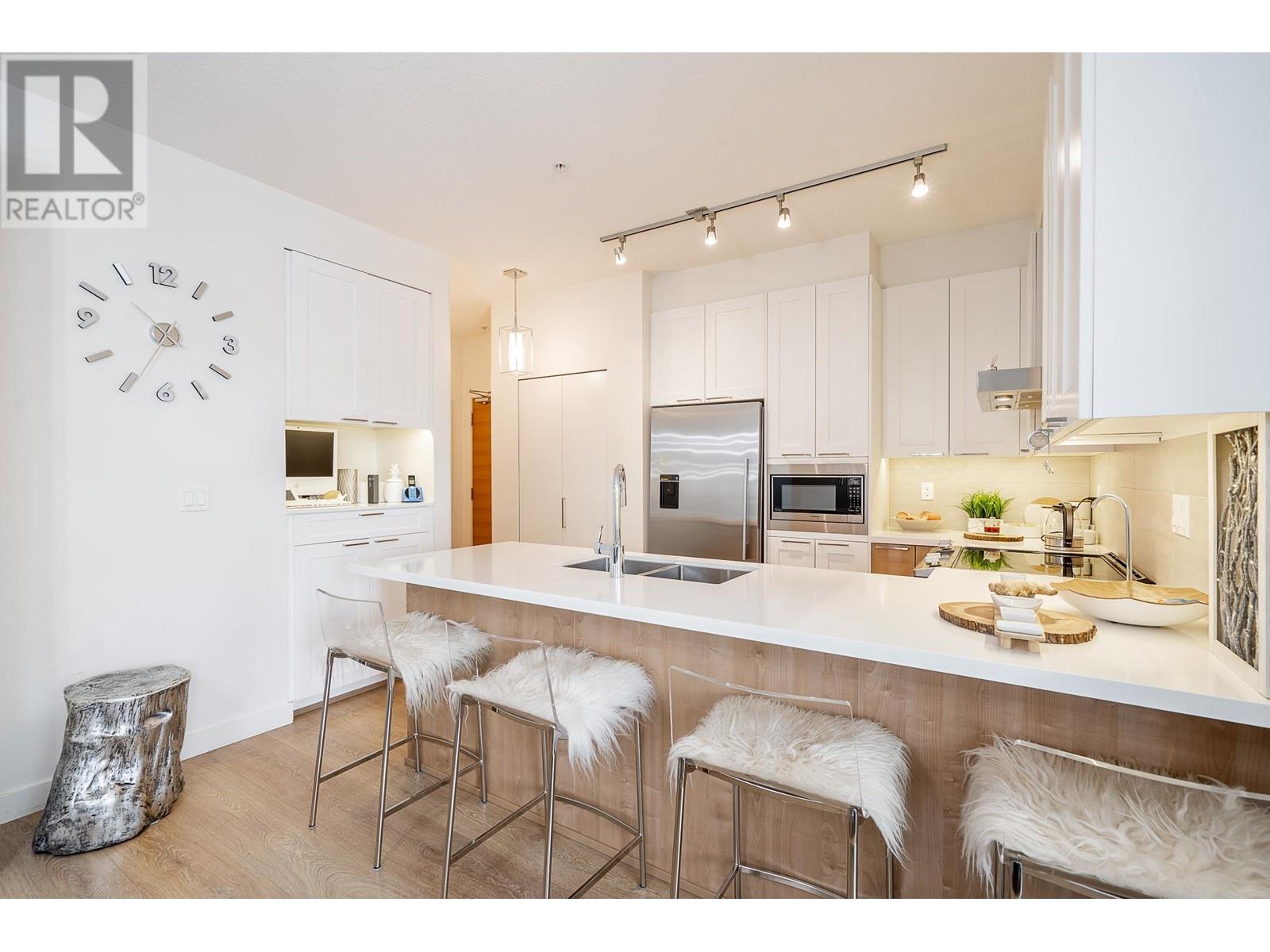 206 611 Regan Avenue, Coquitlam, British Columbia  V3J 3A3 - Photo 7 - R2853090