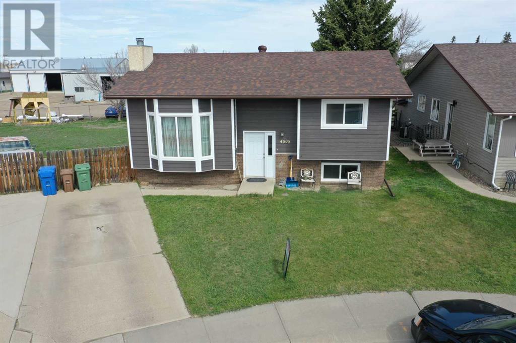 4505 Haven Place, Taber, Alberta  T1G 1A1 - Photo 1 - A2110544