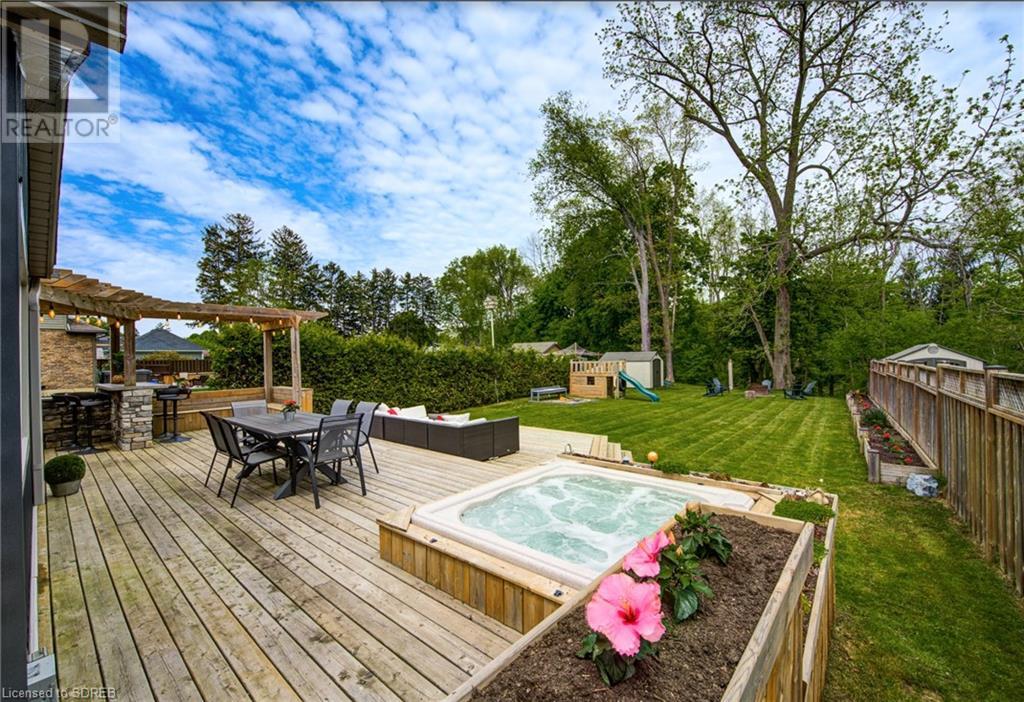 406 Nelson Street W, Port Dover, Ontario  N0A 1N0 - Photo 2 - 40546906