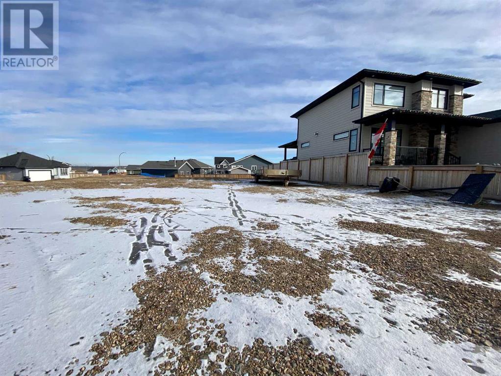 105 Beaverglen Close, Fort Mcmurray, Alberta  T9H 2V4 - Photo 2 - A2110581