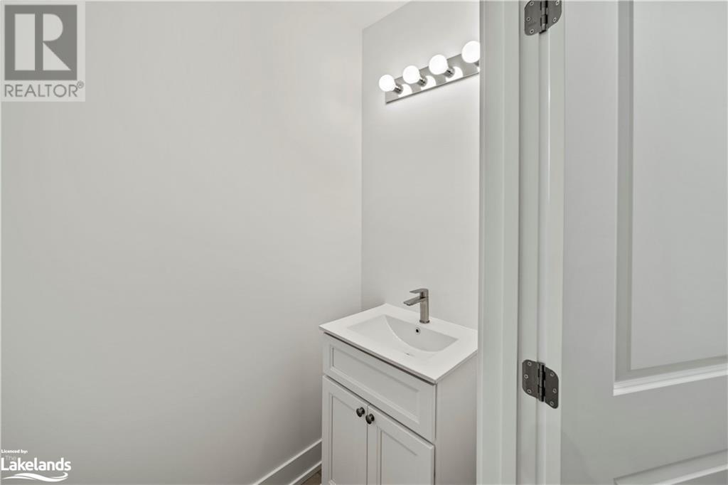 11 Locke Avenue, Stayner, Ontario  L0M 1S0 - Photo 5 - 40546089