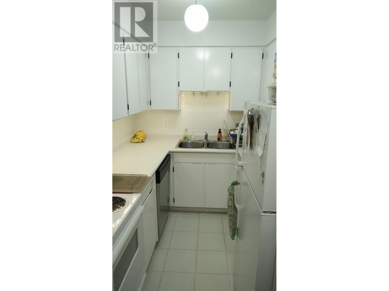 406 16 Lakewood Drive, Vancouver, British Columbia  V5L 4L1 - Photo 6 - R2853964