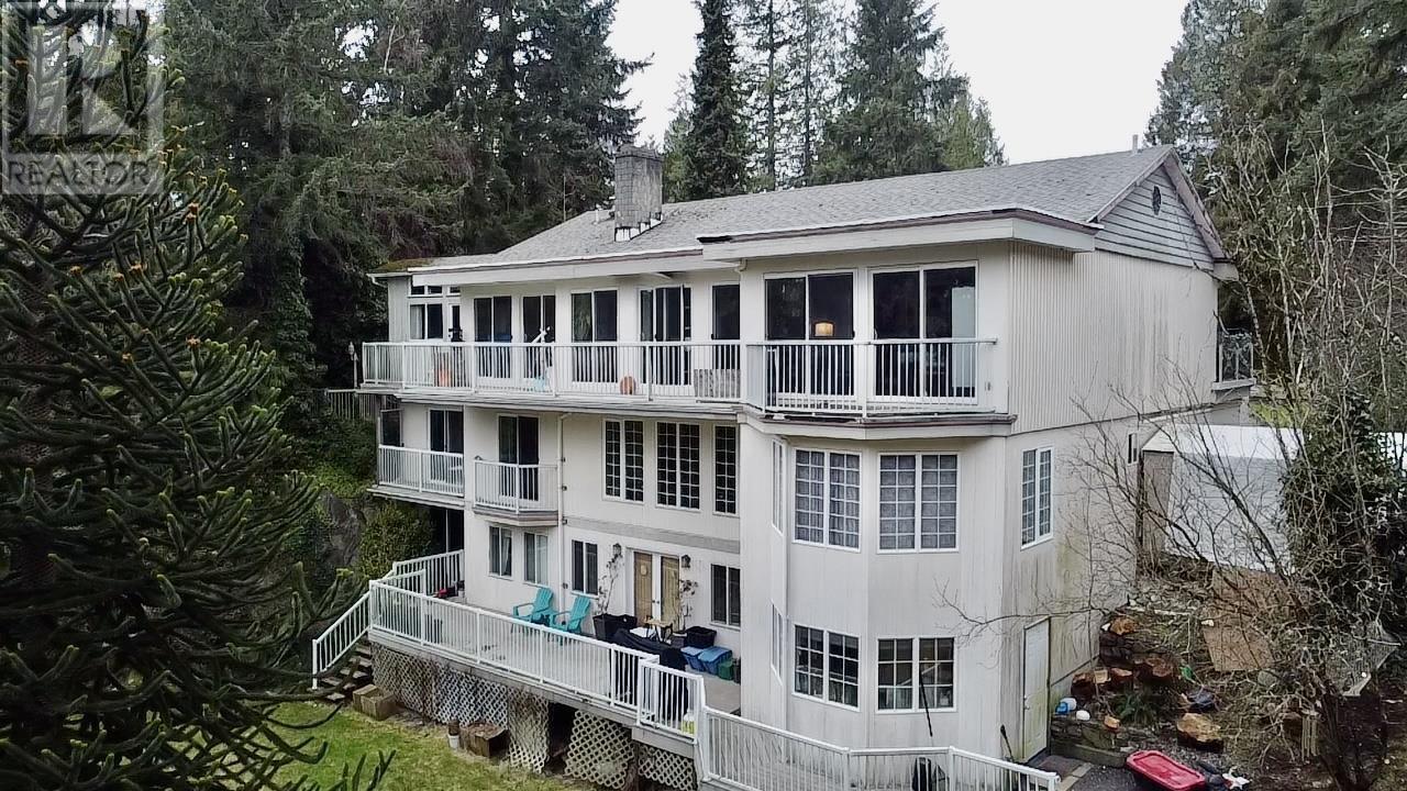 4621 Woodburn Place, West Vancouver, British Columbia  V7S 2W8 - Photo 4 - R2847490