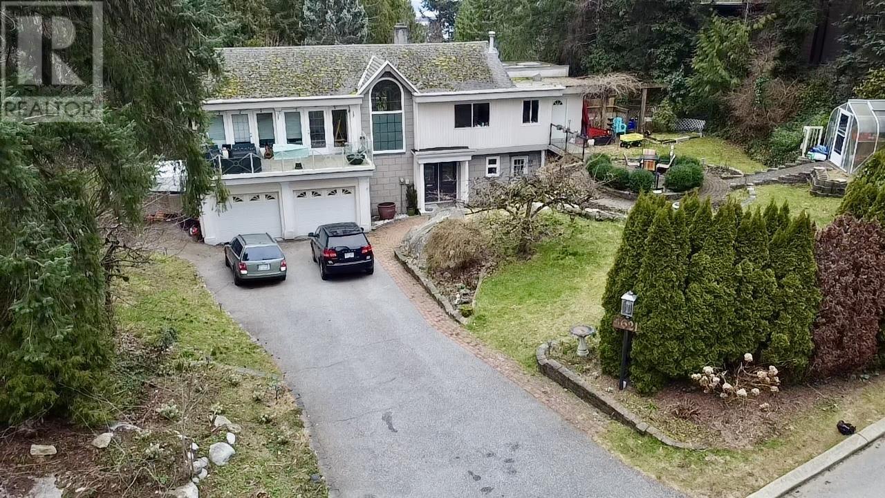 4621 Woodburn Place, West Vancouver, British Columbia  V7S 2W8 - Photo 2 - R2847490