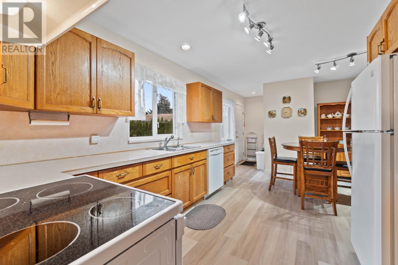 331 Juniper Street, Chase, British Columbia  V0E 1M0 - Photo 19 - 176940