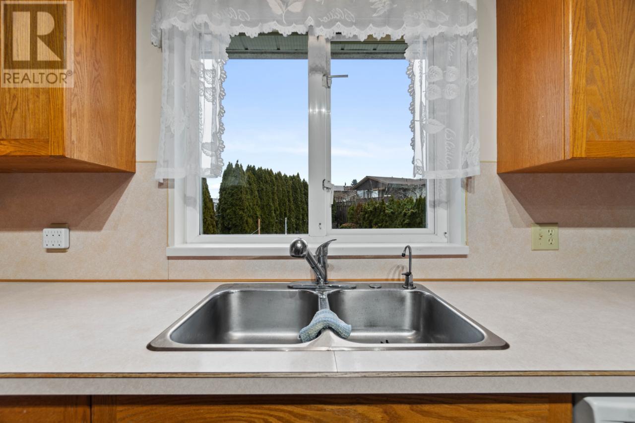 331 Juniper Street, Chase, British Columbia  V0E 1M0 - Photo 21 - 176940