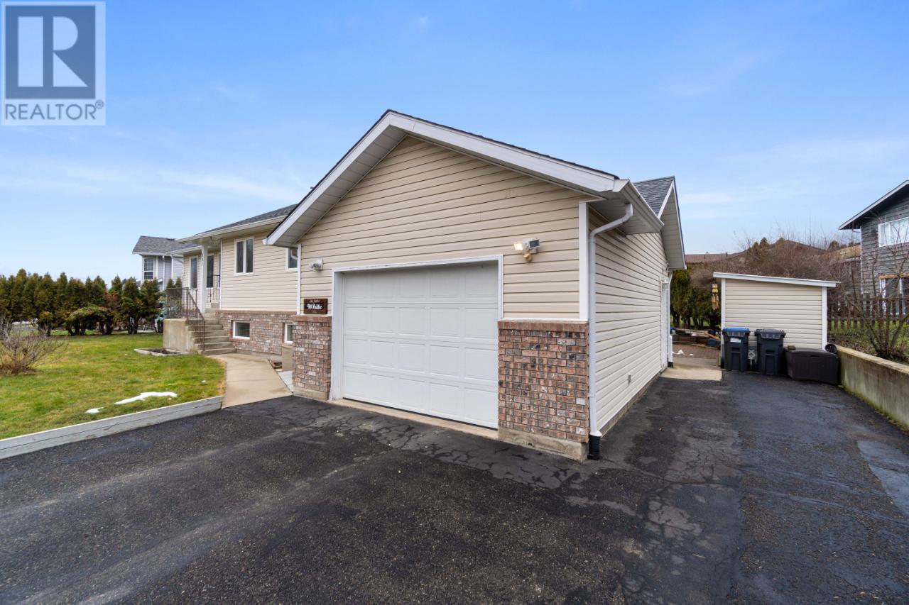 331 Juniper Street, Chase, British Columbia  V0E 1M0 - Photo 4 - 176940