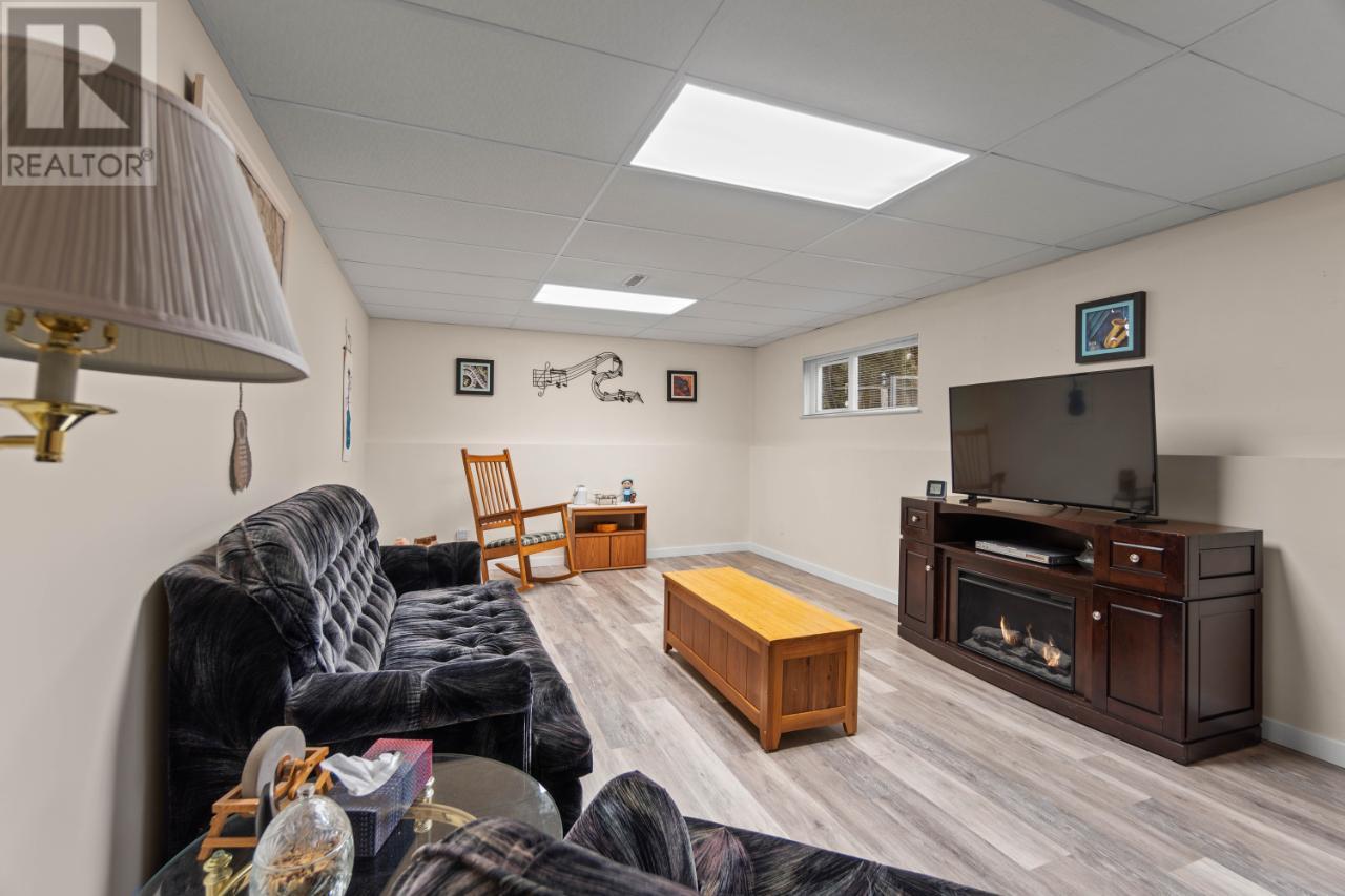 331 Juniper Street, Chase, British Columbia  V0E 1M0 - Photo 42 - 176940