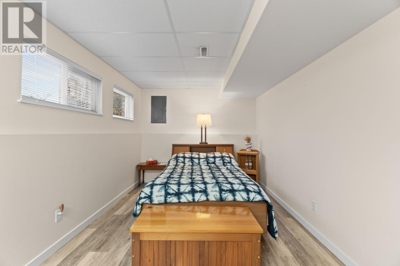 331 Juniper Street, Chase, British Columbia  V0E 1M0 - Photo 46 - 176940