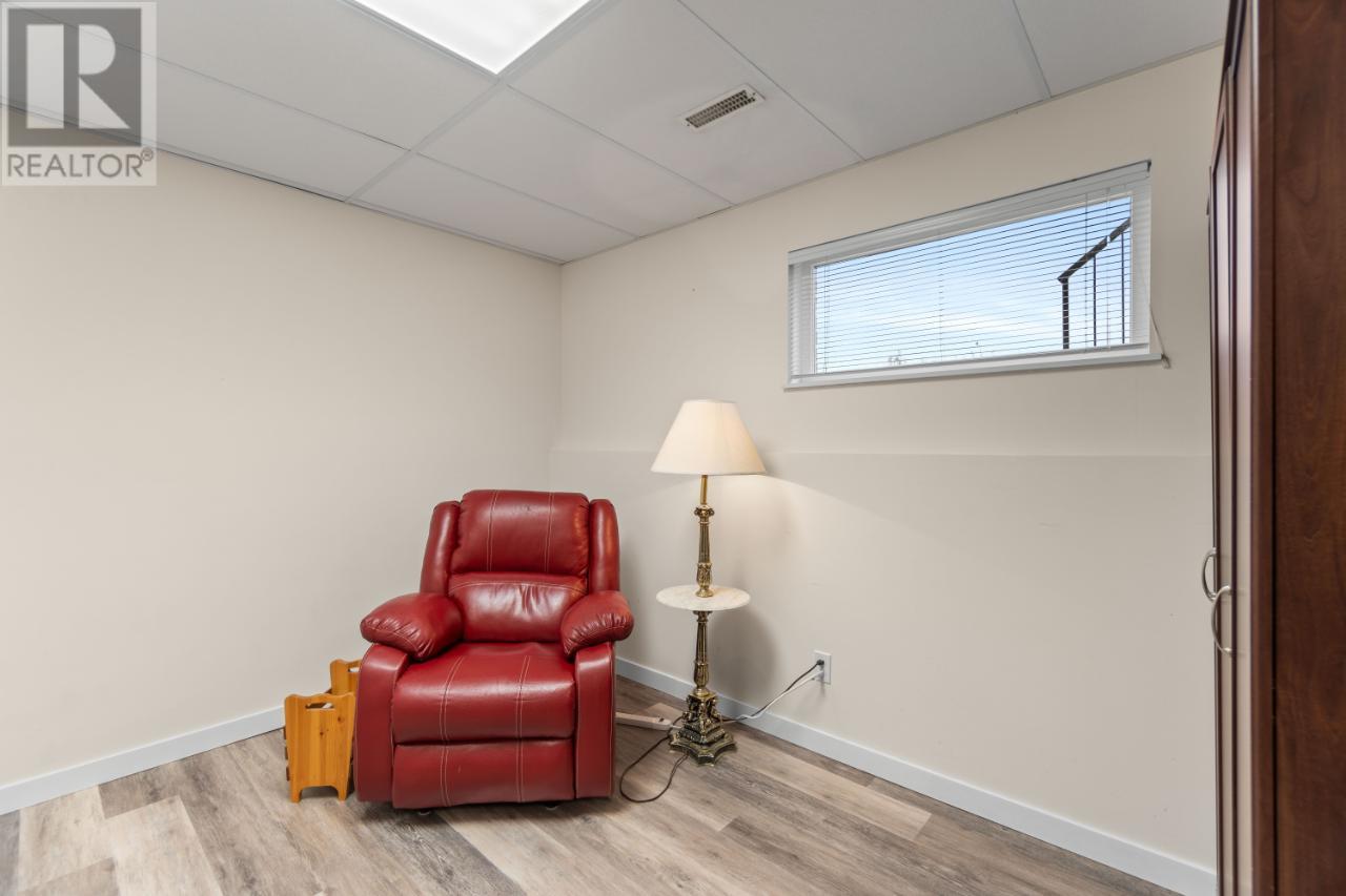 331 Juniper Street, Chase, British Columbia  V0E 1M0 - Photo 48 - 176940