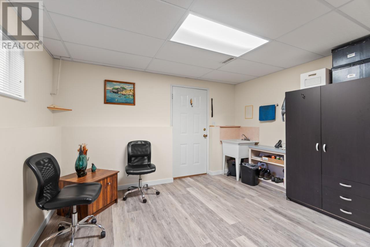 331 Juniper Street, Chase, British Columbia  V0E 1M0 - Photo 53 - 176940