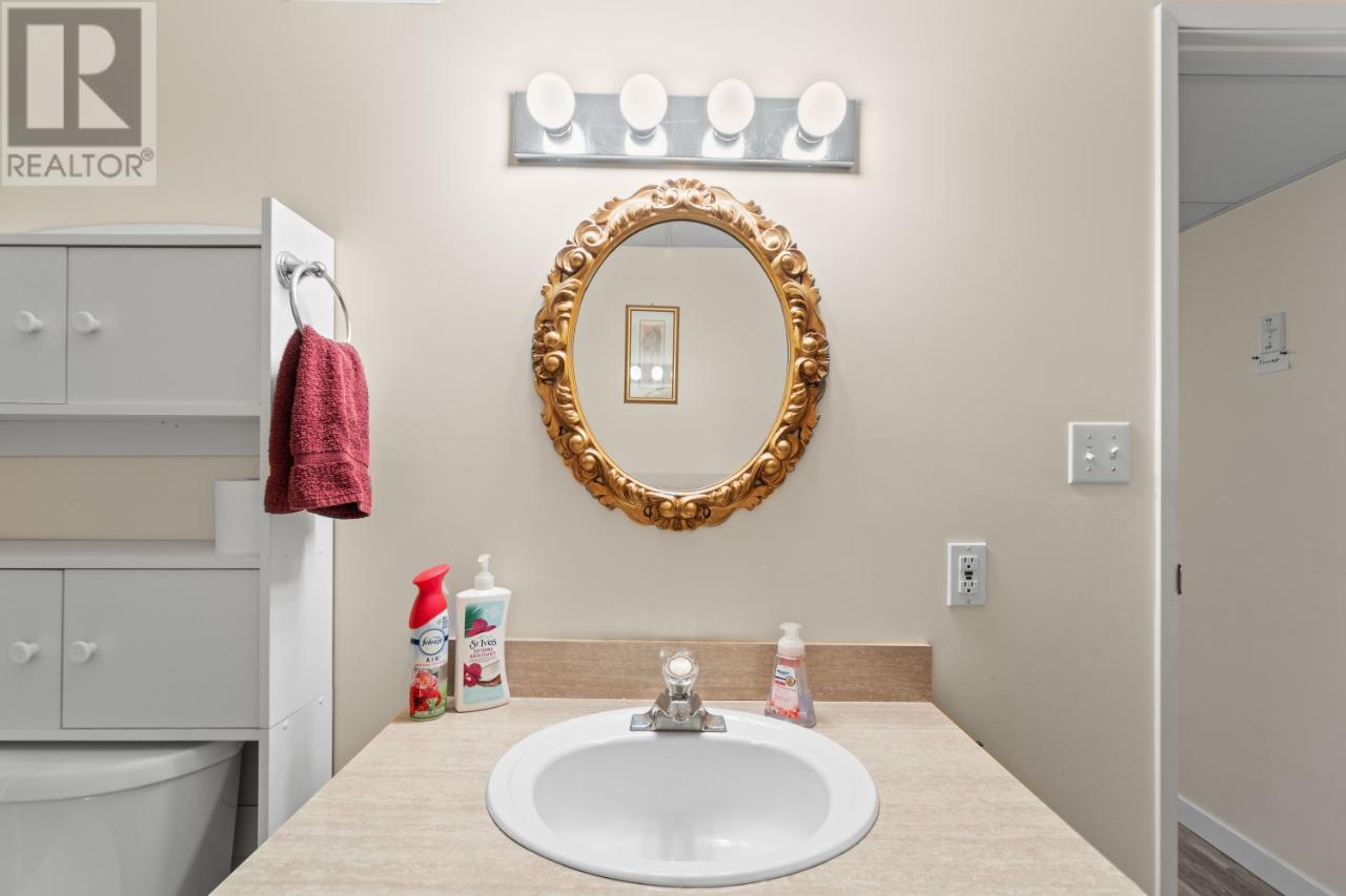 331 Juniper Street, Chase, British Columbia  V0E 1M0 - Photo 55 - 176940