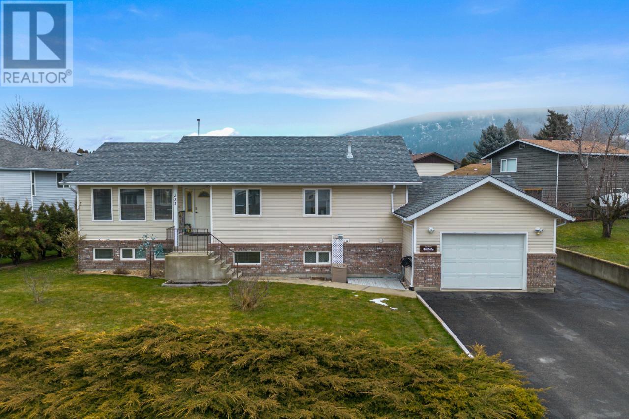 331 Juniper Street, Chase, British Columbia  V0E 1M0 - Photo 6 - 176940