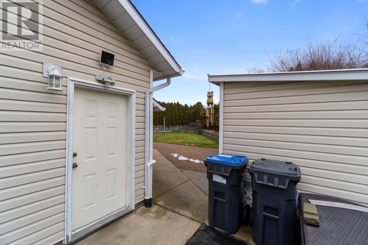 331 Juniper Street, Chase, British Columbia  V0E 1M0 - Photo 60 - 176940