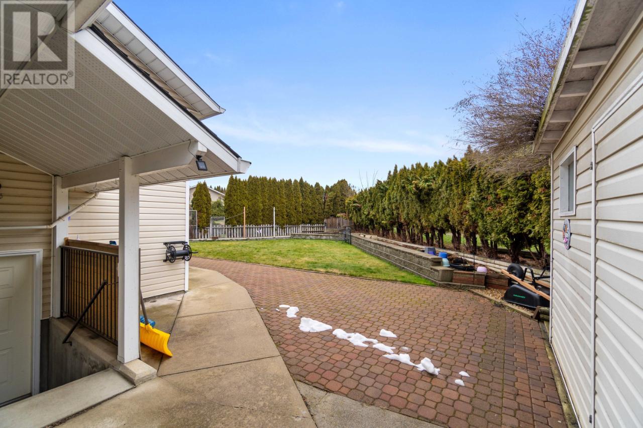 331 Juniper Street, Chase, British Columbia  V0E 1M0 - Photo 63 - 176940