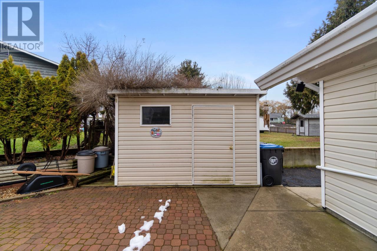 331 Juniper Street, Chase, British Columbia  V0E 1M0 - Photo 64 - 176940