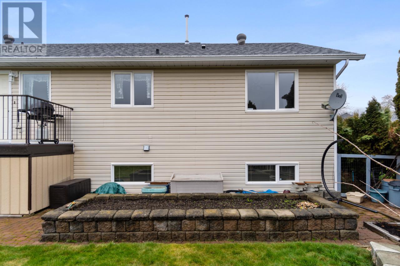 331 Juniper Street, Chase, British Columbia  V0E 1M0 - Photo 70 - 176940