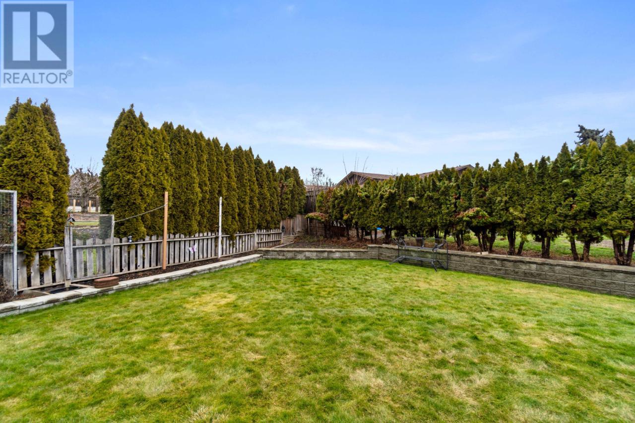 331 Juniper Street, Chase, British Columbia  V0E 1M0 - Photo 73 - 176940