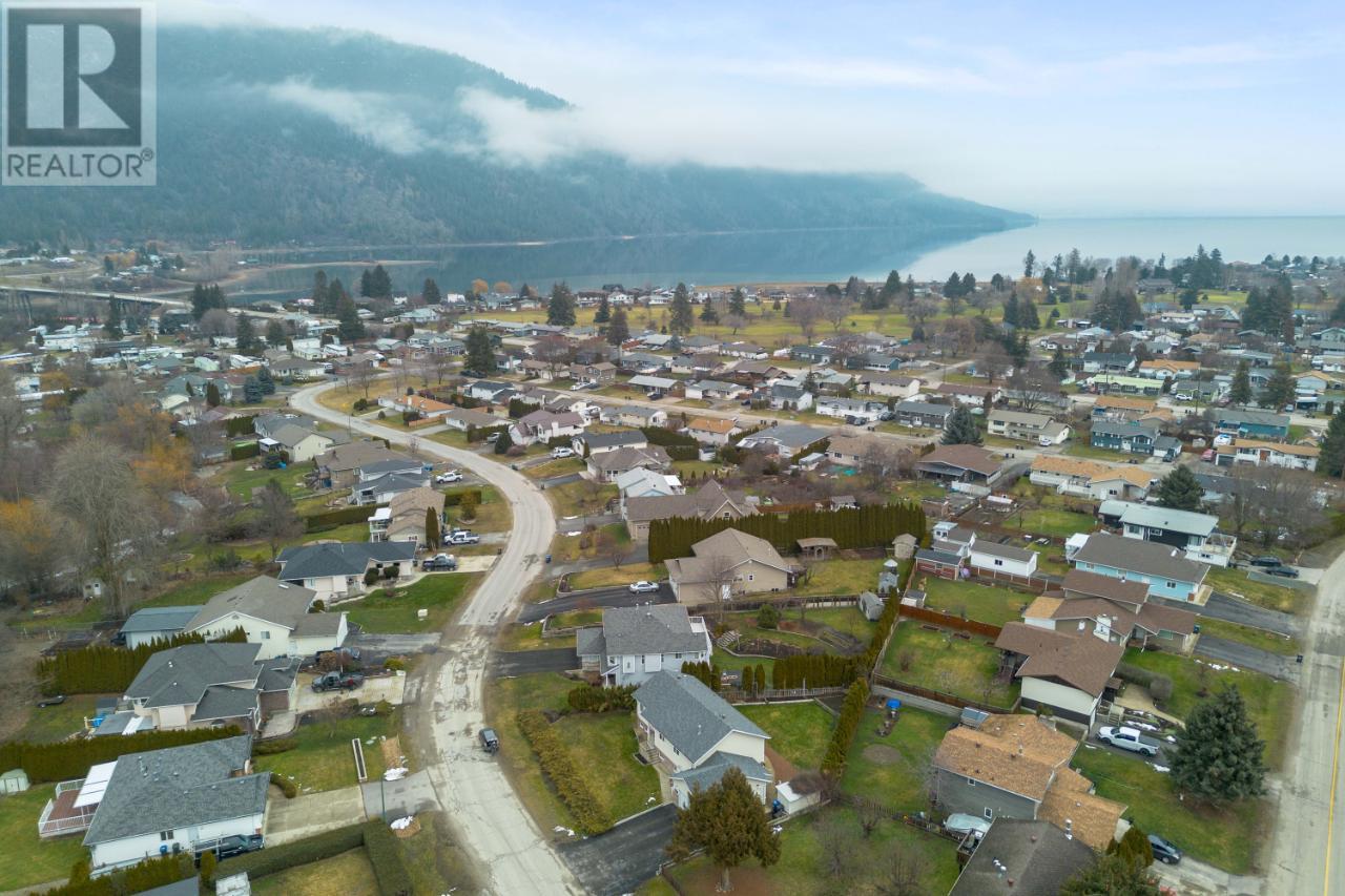 331 Juniper Street, Chase, British Columbia  V0E 1M0 - Photo 75 - 176940