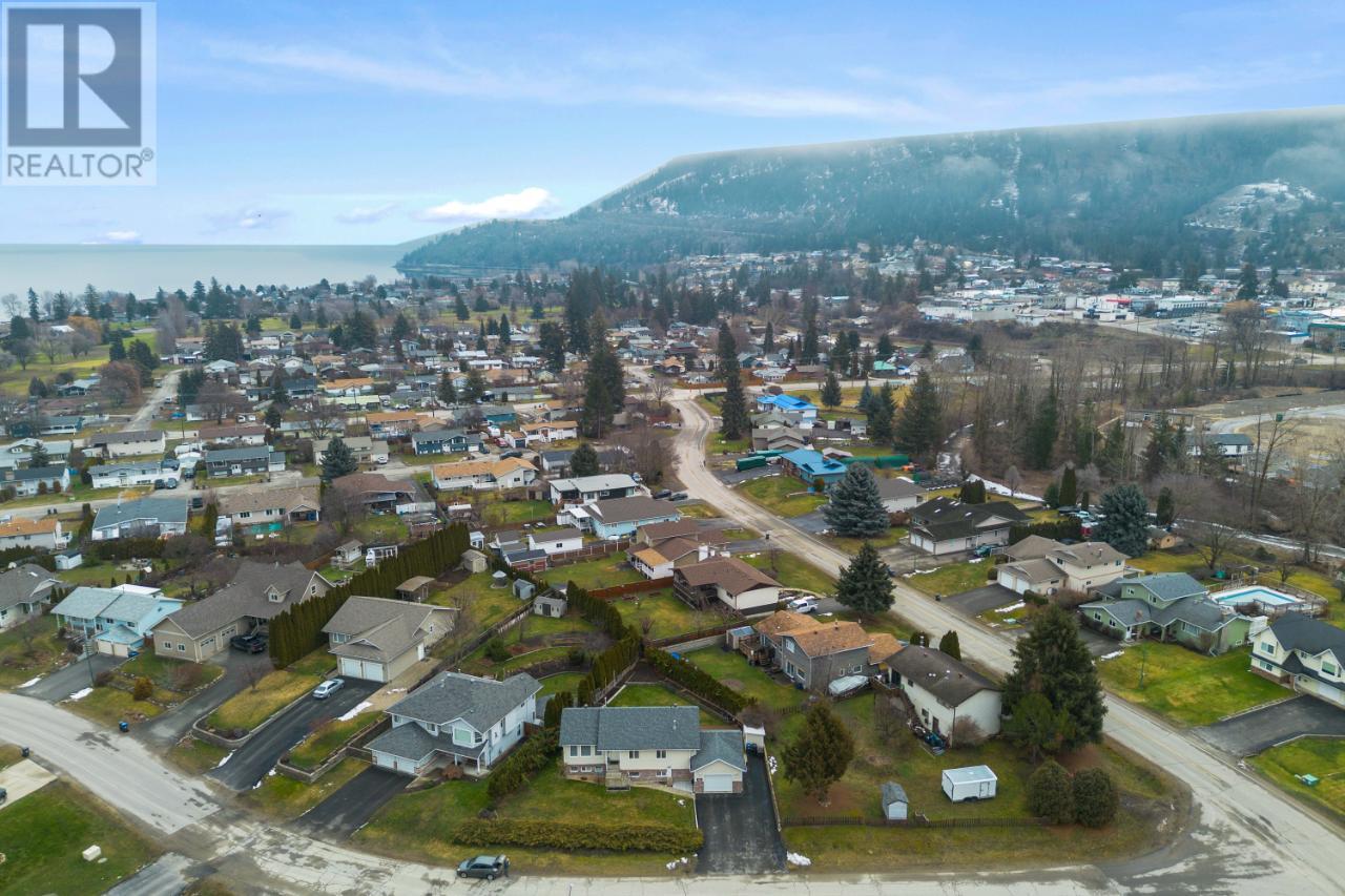 331 Juniper Street, Chase, British Columbia  V0E 1M0 - Photo 84 - 176940