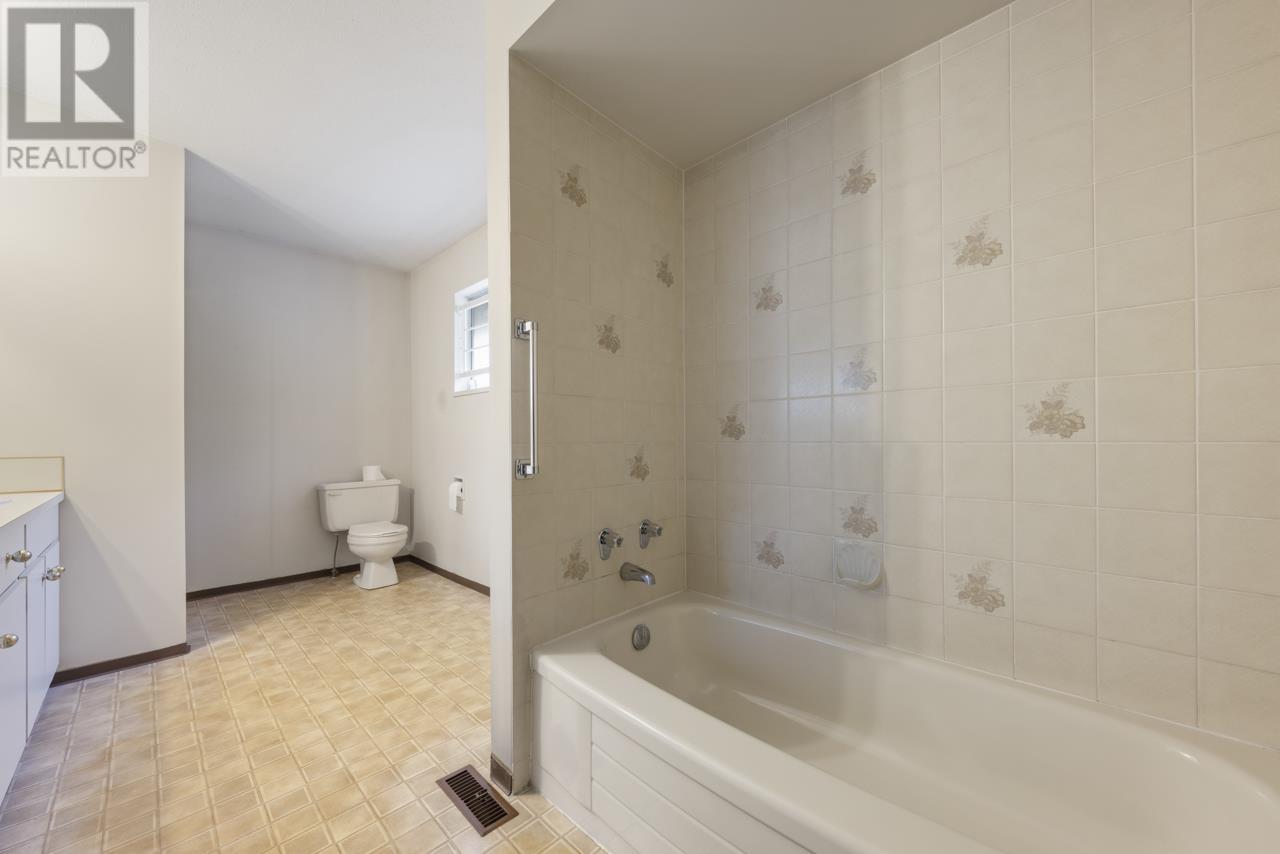 1355 W 41st Avenue, Vancouver, British Columbia  V6M 1X4 - Photo 26 - R2854107