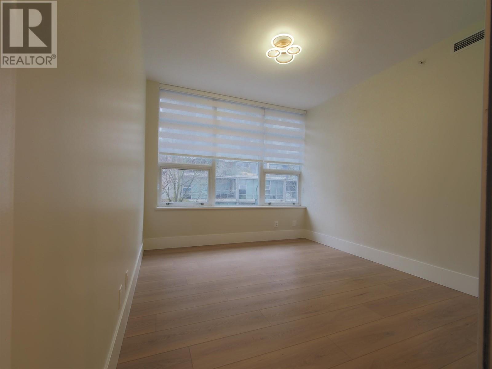 628 Kinghorne Mews, Vancouver, British Columbia  V6Z 3H6 - Photo 14 - R2854094