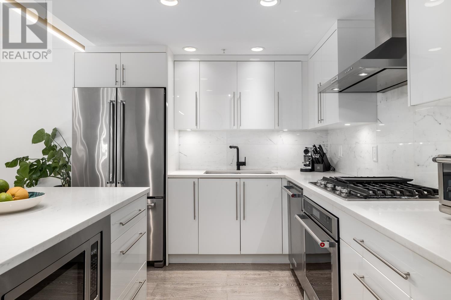 1050 Pacific Boulevard, Vancouver, British Columbia  V6Z 3A3 - Photo 24 - C8057967