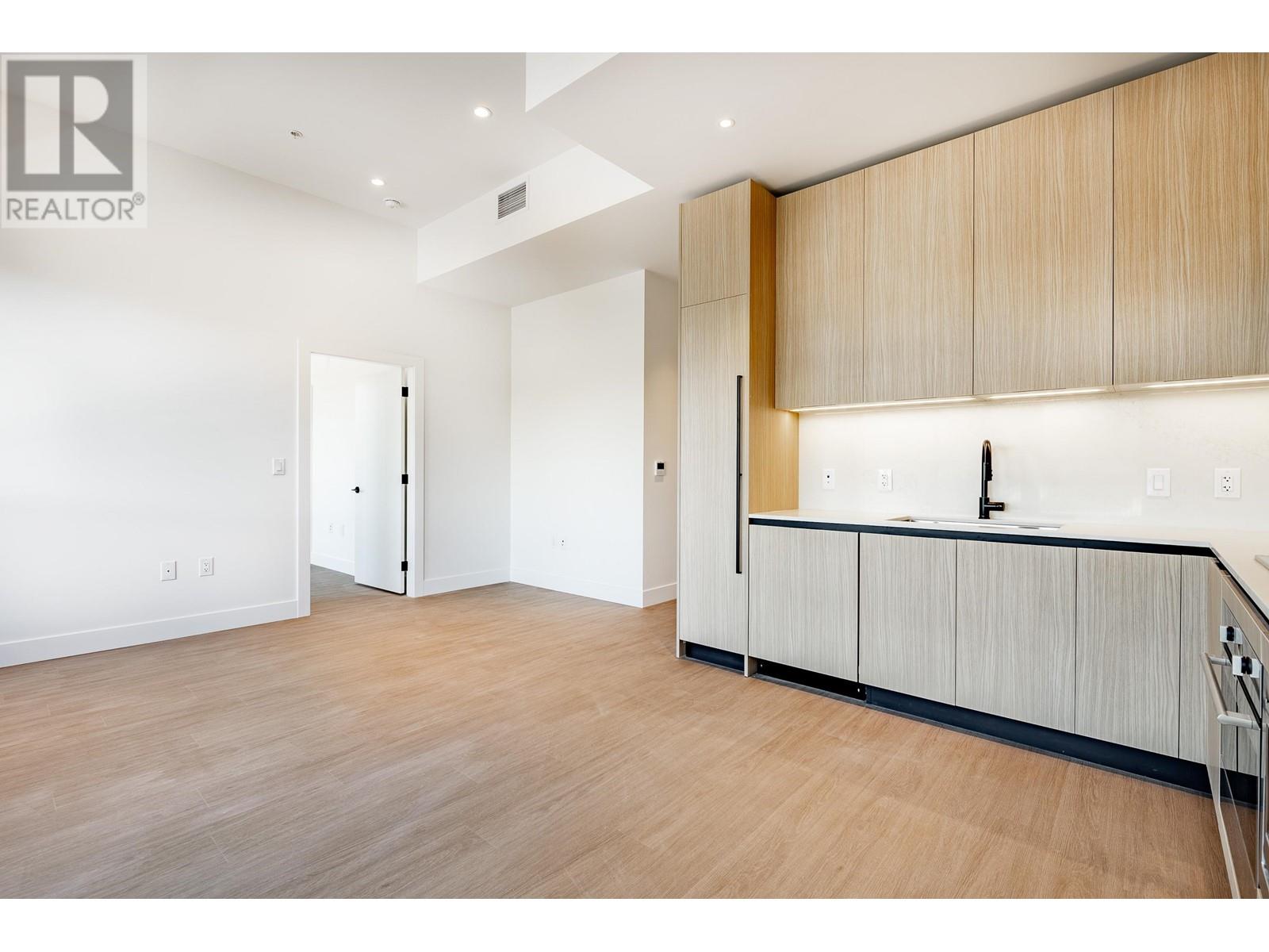 601 2235 E  Broadway, Vancouver, British Columbia  V5N 1W8 - Photo 5 - R2853605