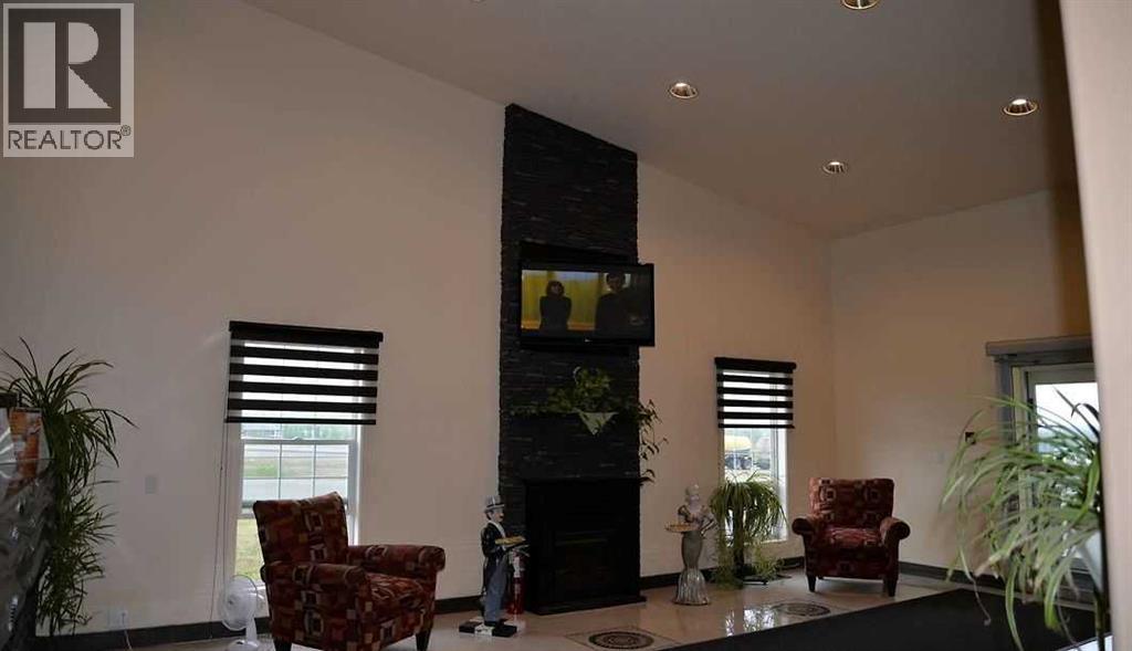 5204 Highway Street, Valleyview, Alberta  T0H 3N0 - Photo 3 - A2103654