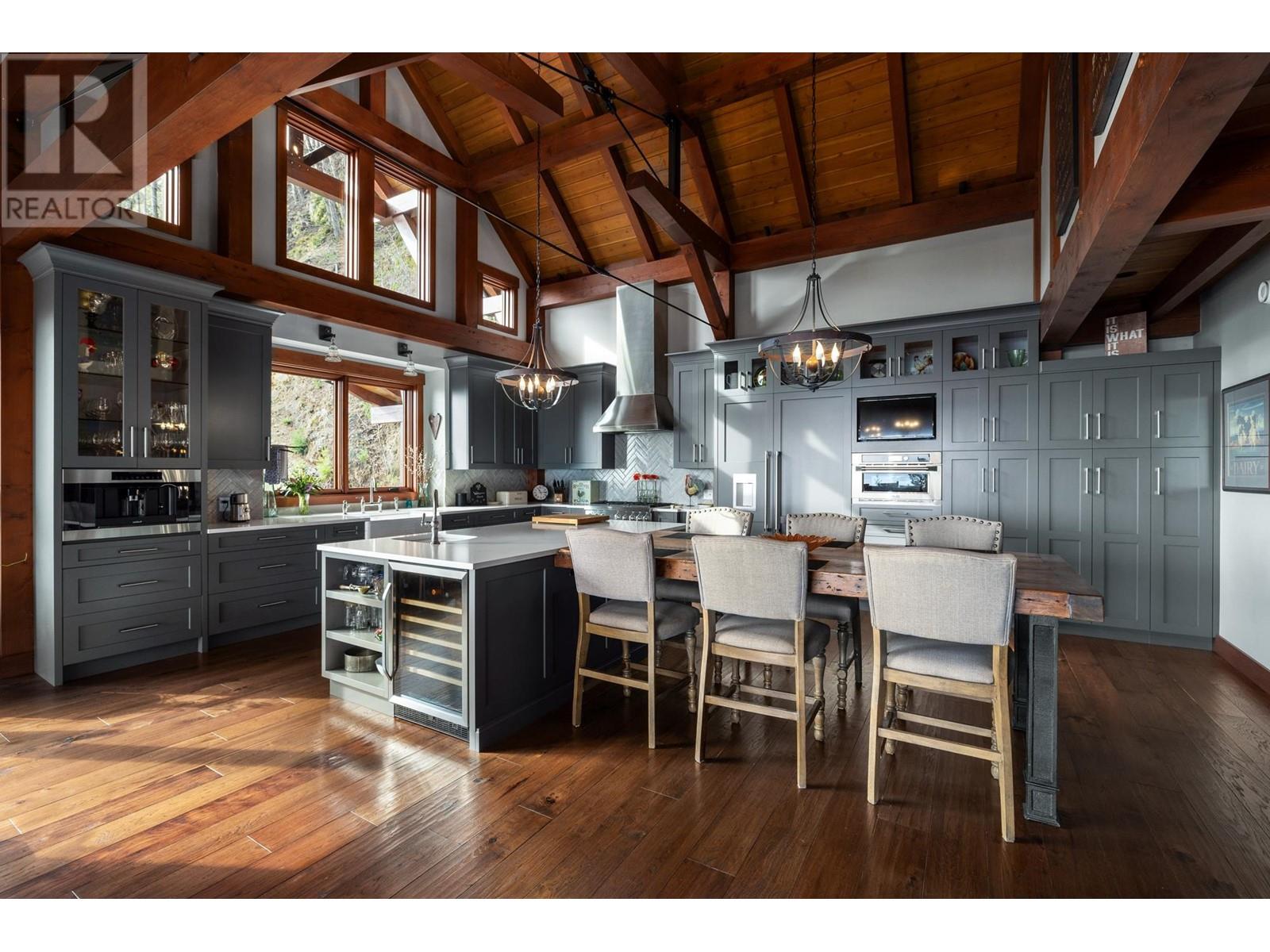 800 Taylor Road, Bowen Island, British Columbia  V0N 1G1 - Photo 14 - R2854159
