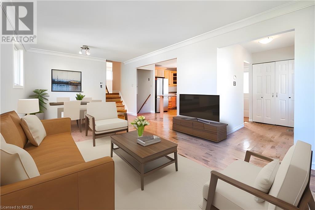 493 Brigadoon Drive, Hamilton, Ontario  L9C 6C9 - Photo 3 - 40545857