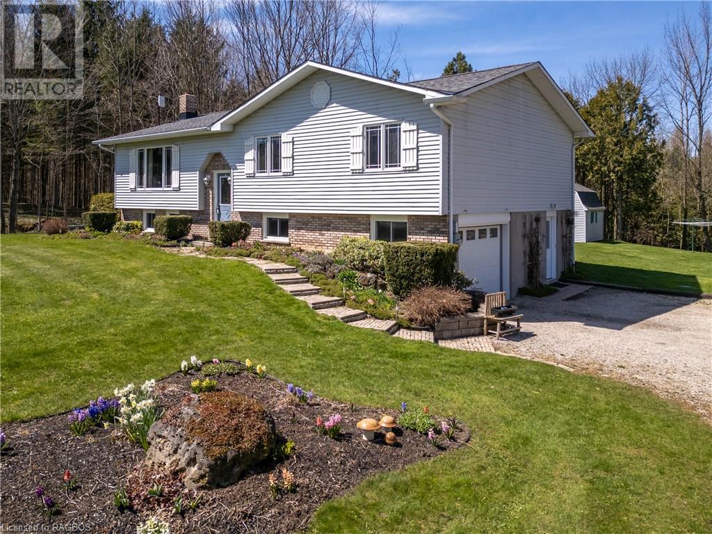 702851 Sideroad 5, Chatsworth, Ontario  N0H 1G0 - Photo 1 - 40542772