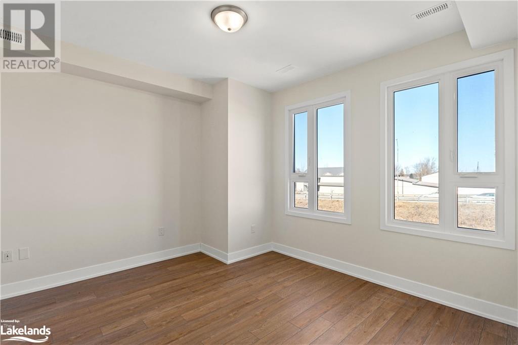 19 Mariner's Pier Way, Orillia, Ontario  L3V 8P4 - Photo 13 - 40545197