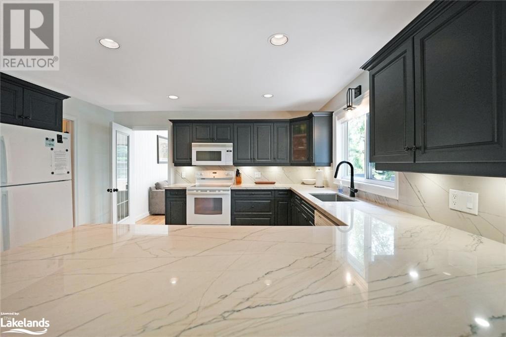 1049 Lofty Pines Lane, Minden, Ontario  K0M 2K0 - Photo 13 - 40545511