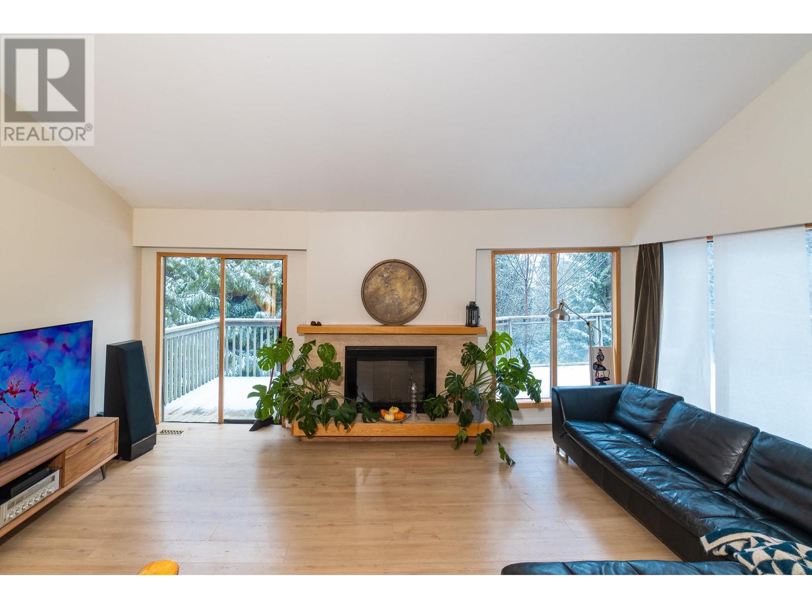 568 St. Andrews Place, West Vancouver, British Columbia  V7S 1V8 - Photo 7 - R2854002