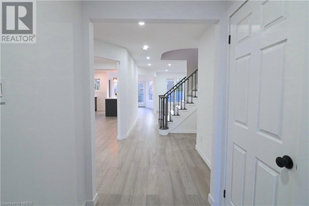 21 Westland Street, St. Catharines, Ontario  L2S 3T1 - Photo 4 - 40547089