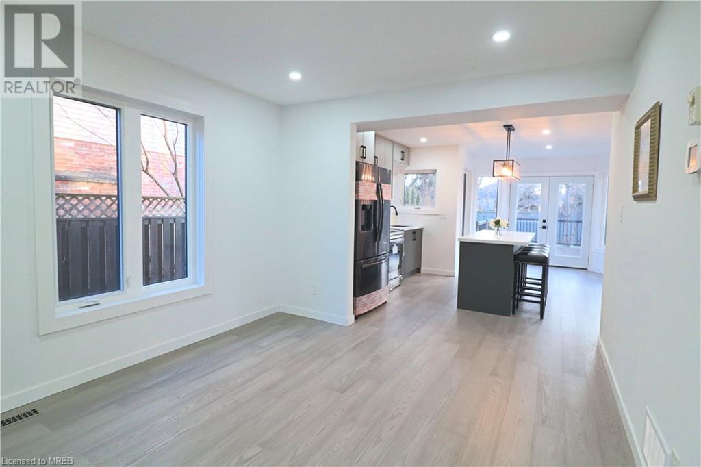 21 Westland Street, St. Catharines, Ontario  L2S 3T1 - Photo 6 - 40547089