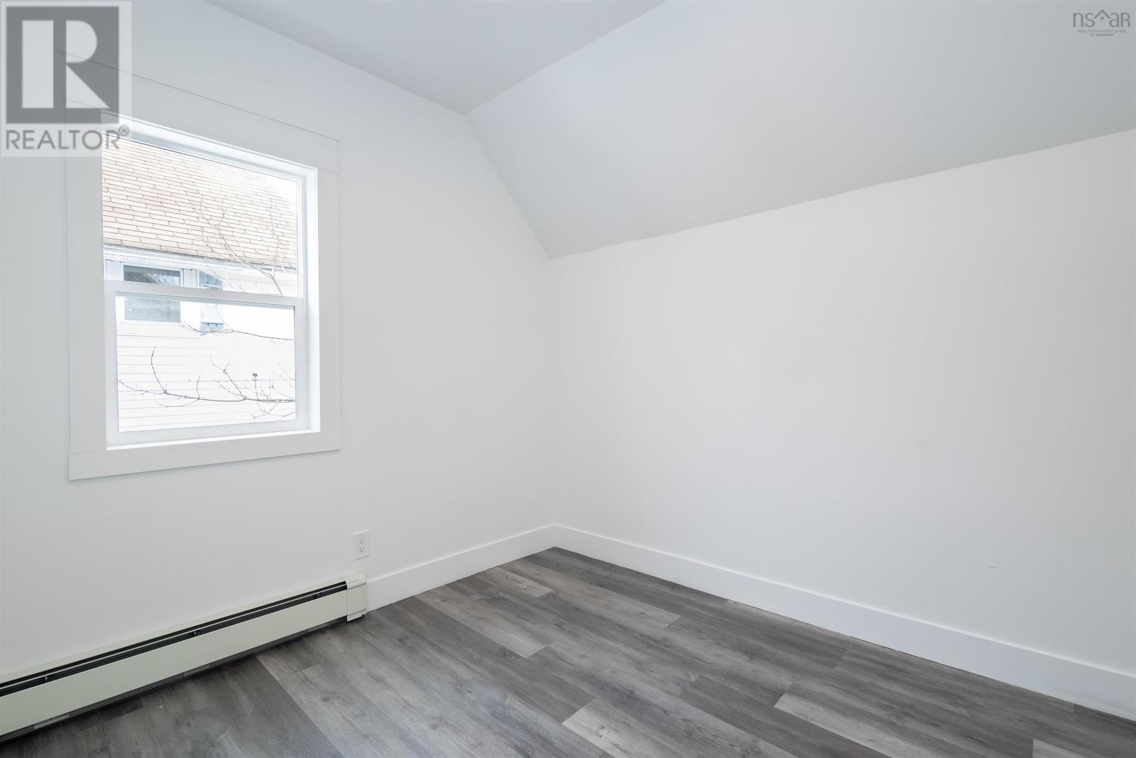 443 Bentinck Street, Sydney, Nova Scotia  B1S 2Y8 - Photo 10 - 202403580
