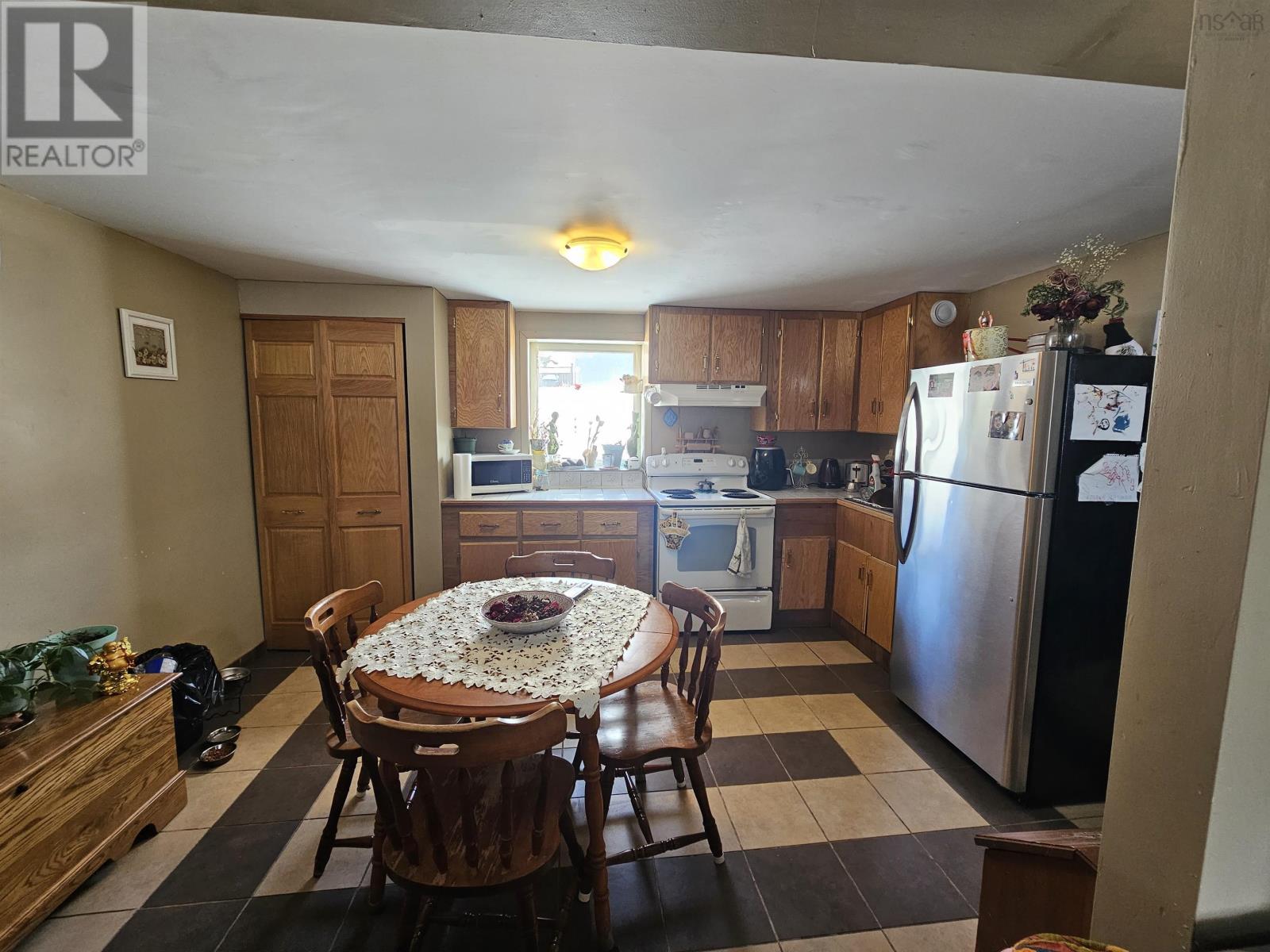 332 Cormier Street, New Waterford, Nova Scotia  B1H 3W5 - Photo 13 - 202403588