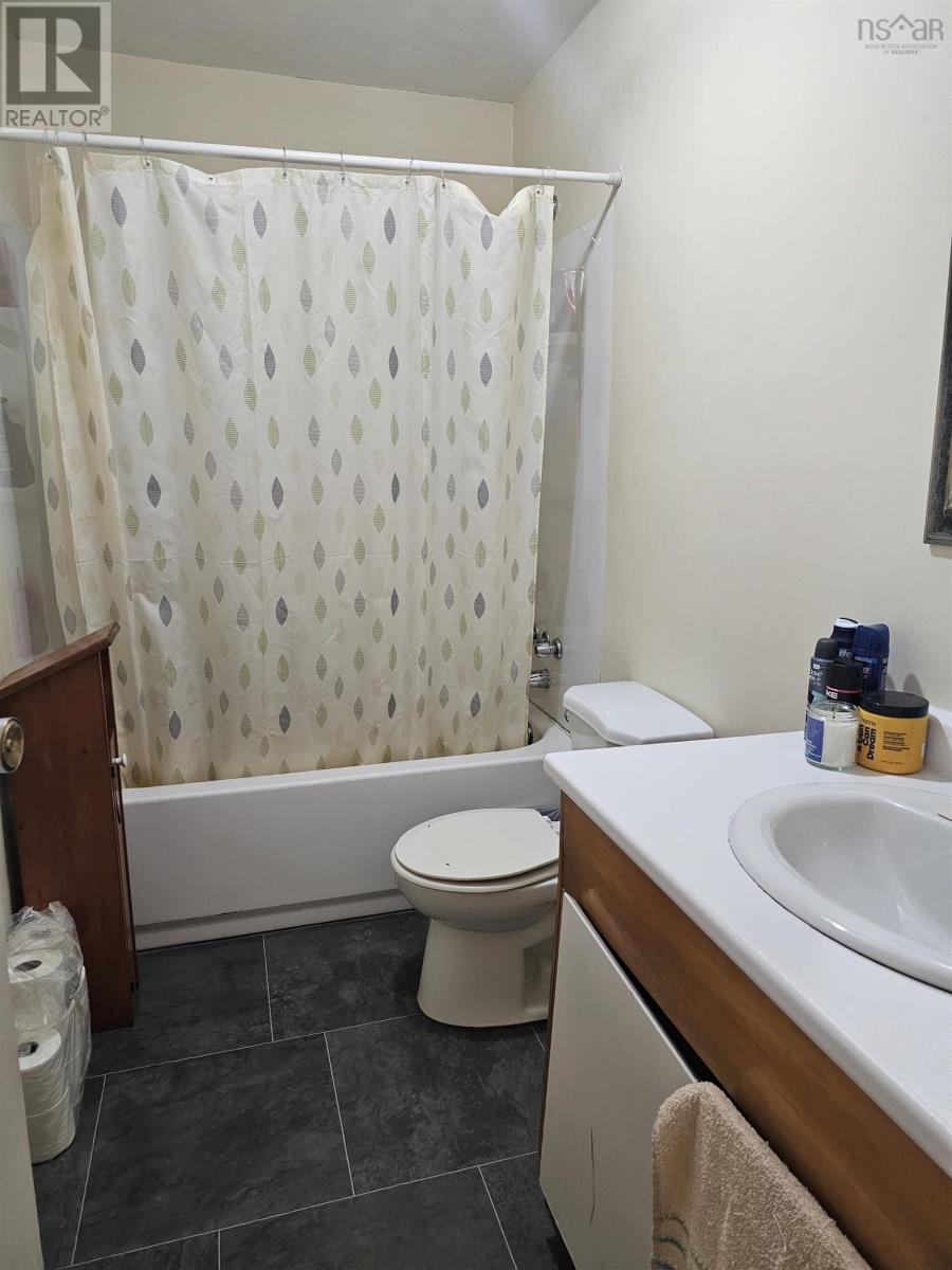 332 Cormier Street, New Waterford, Nova Scotia  B1H 3W5 - Photo 19 - 202403588